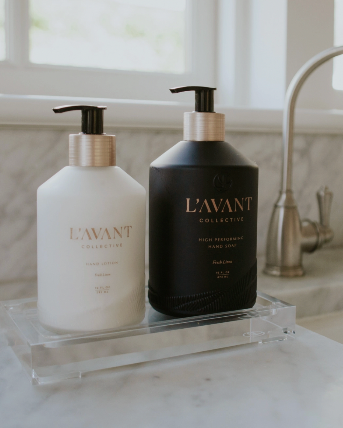 L'AVANT Medium Lucite Tray