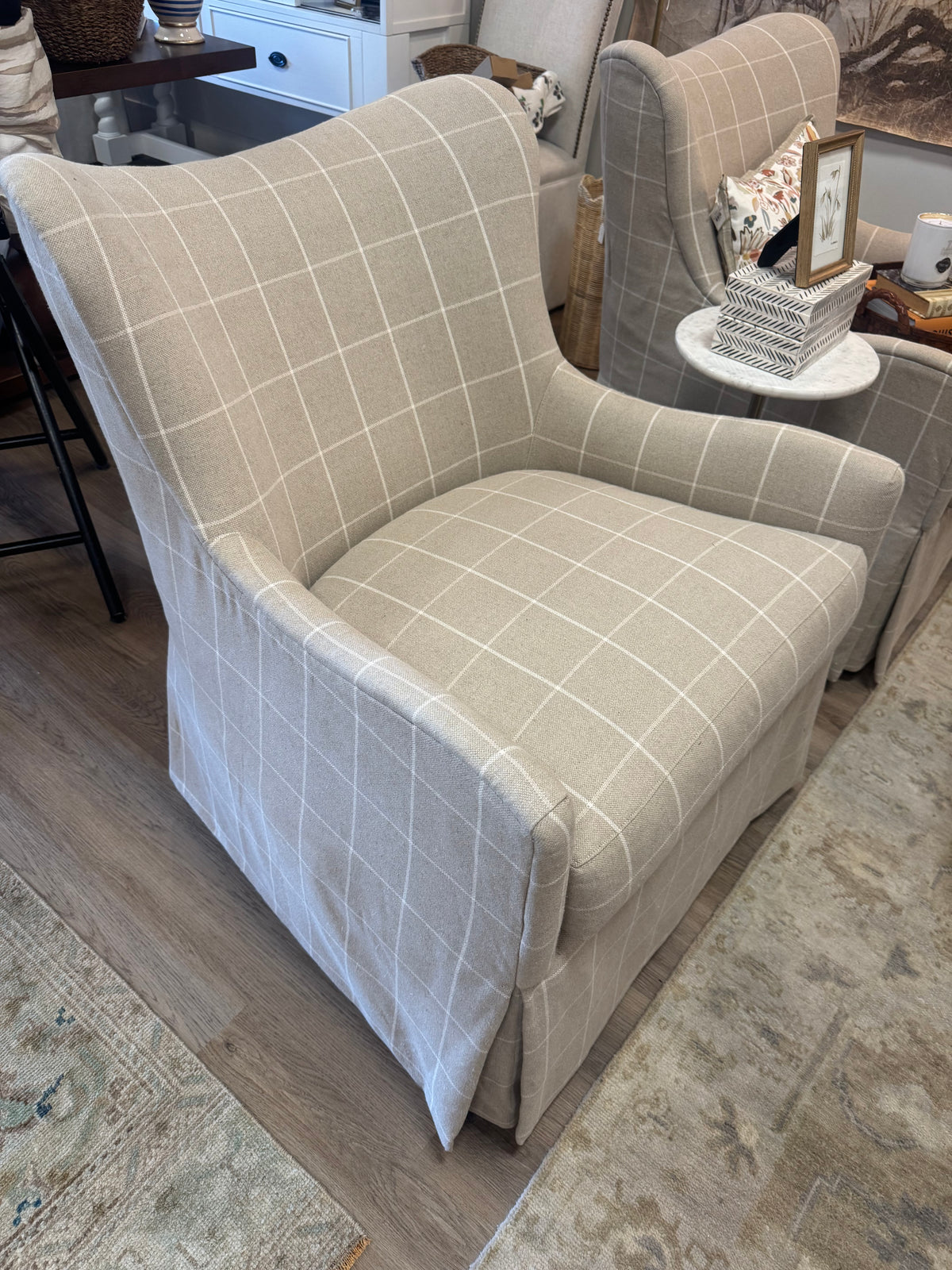 Wesley Hall Swivel Chair