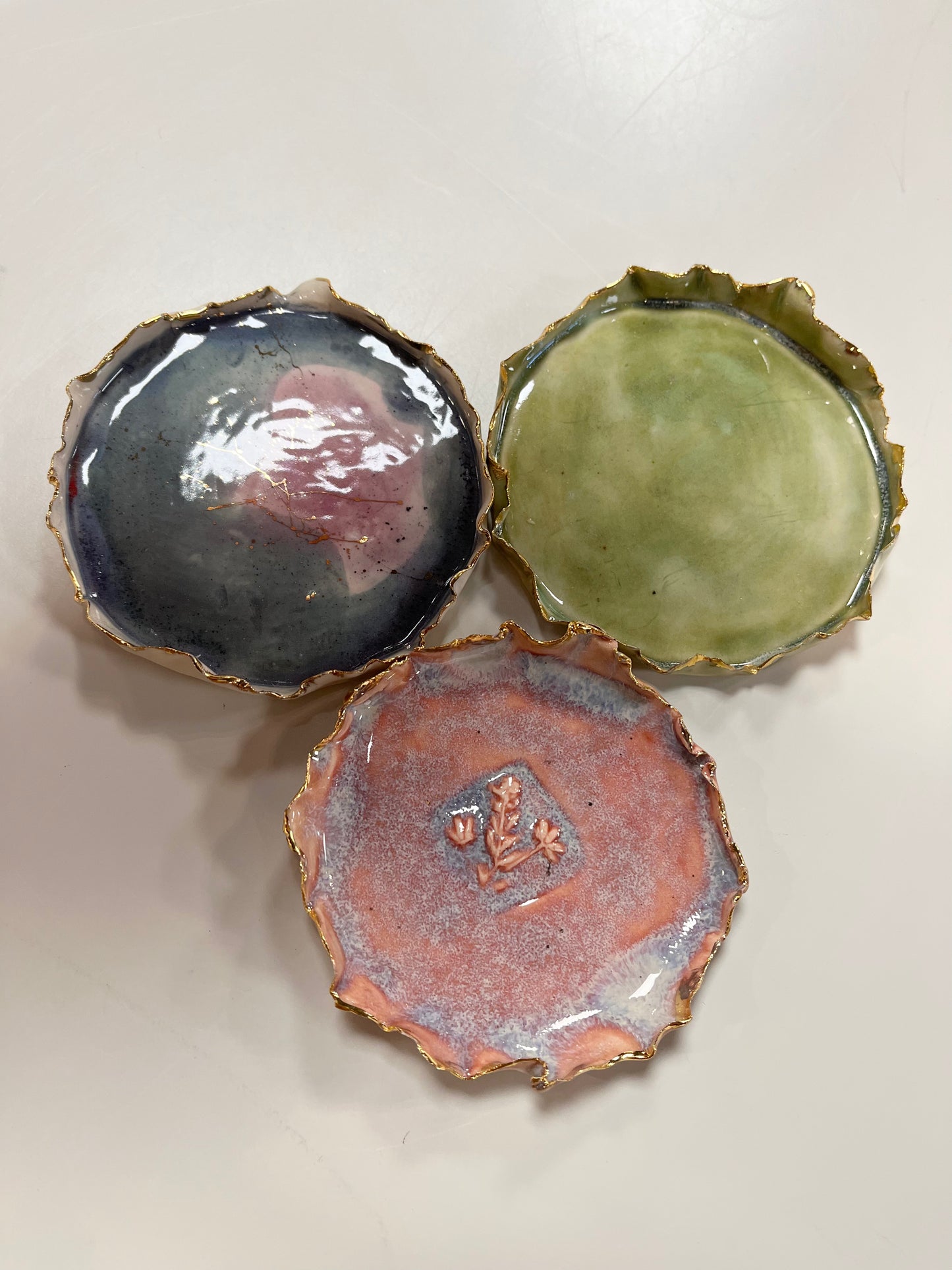 Small Circle Dishes 22K Gold